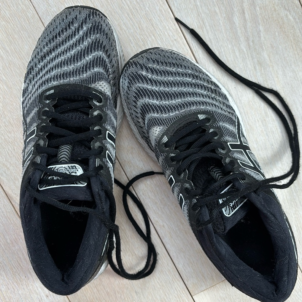 ASICS Gel Nimbus, black and gray sneakers